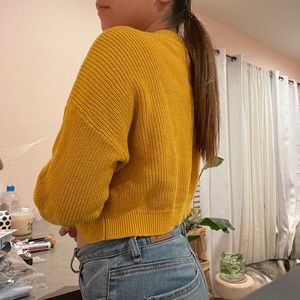 CROPPED SWEATER CARDIGAN